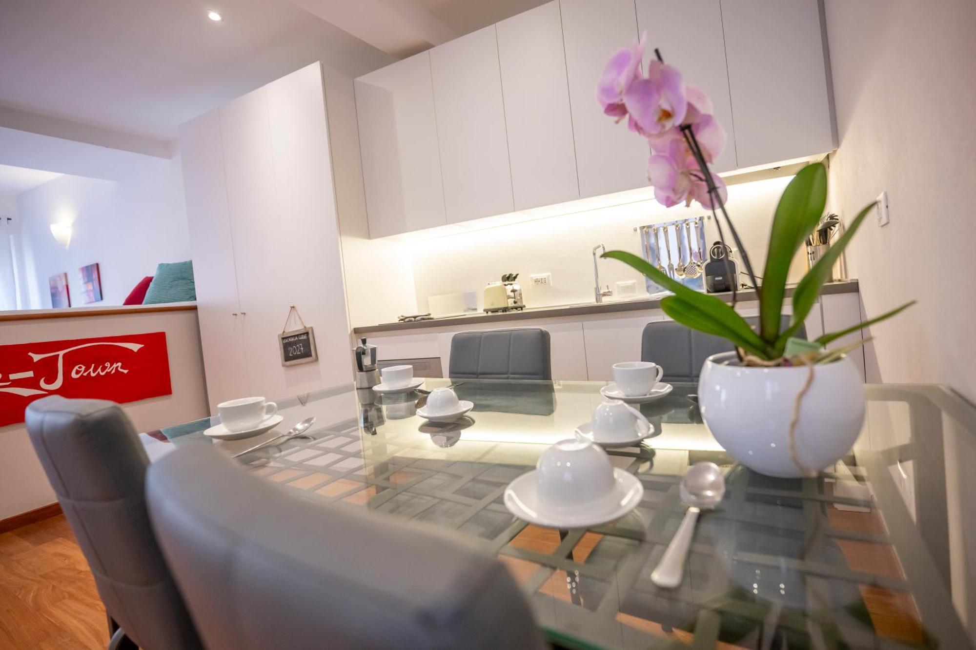 46 Santa Marta Apartment Lecco Exterior photo